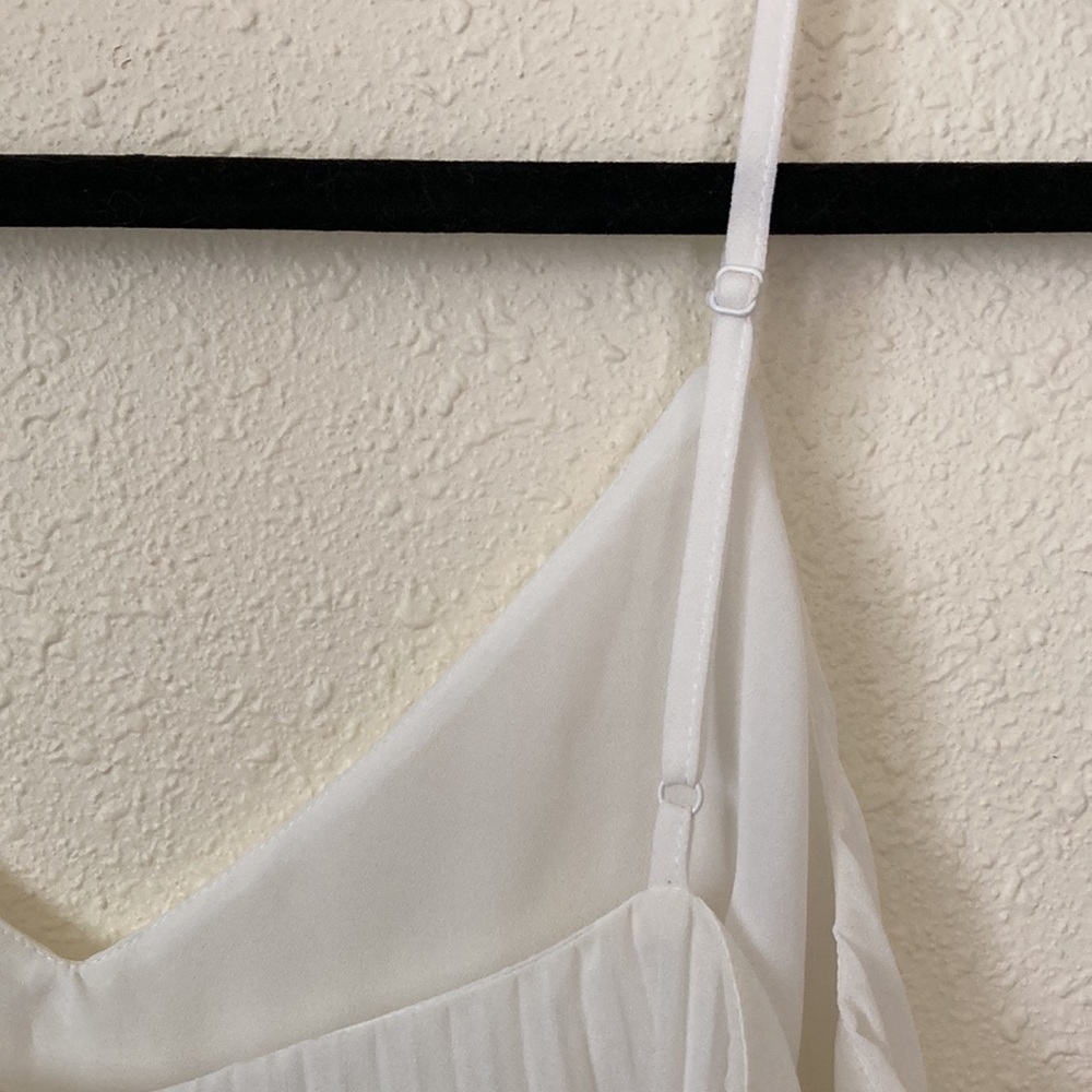 💥SALE💥 White Top - Picture 5 of 6